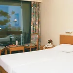 斯莱那海滩酒店 4*
